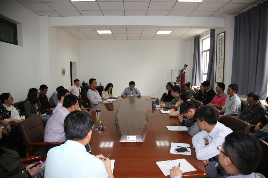 beat365英国官方网站召开全体教职工大会